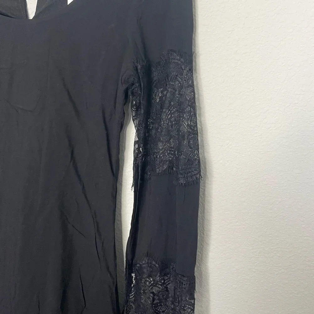 Tobi La Belle Black Flare Sleeve Lace Shift Dress XS Extra Small - Picture 6 of 10